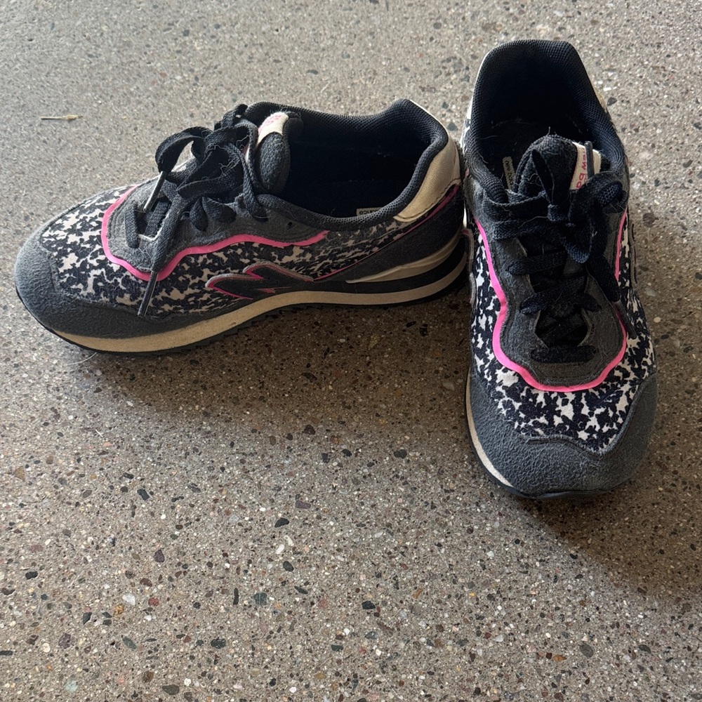 New Balance Stylish Black and Pink Sneakers